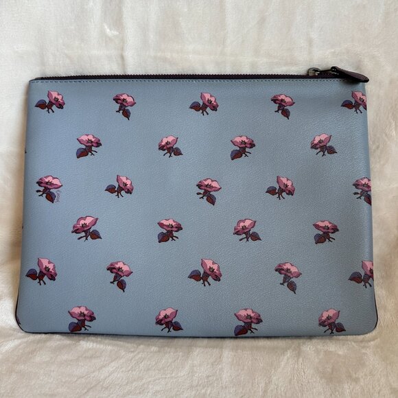 NWT! Coach F73272 Disney Snow White Sleepy Blue Leather Pink Large Wristlet Bag - Picture 5 of 9